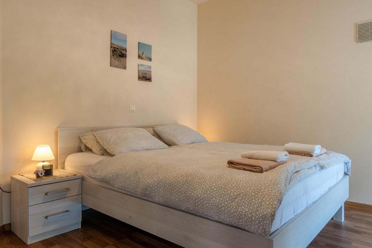 Apartments Sum Mora Vir Kültér fotó