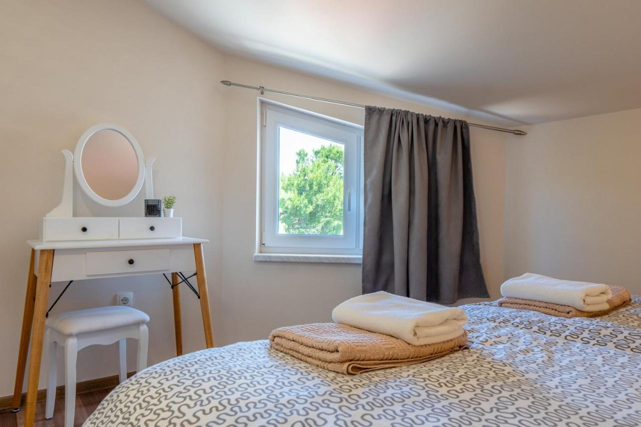 Apartments Sum Mora Vir Kültér fotó