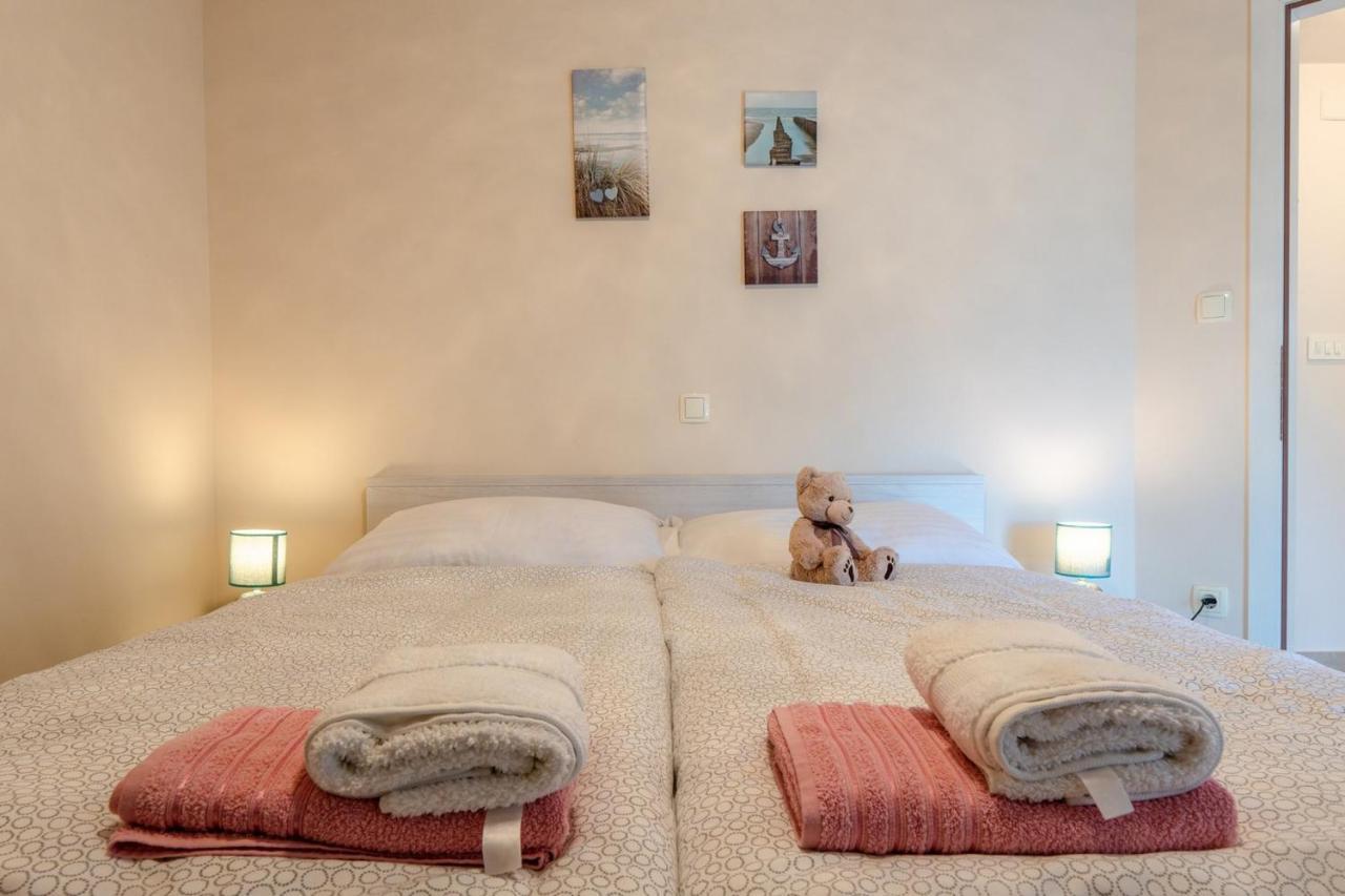 Apartments Sum Mora Vir Kültér fotó